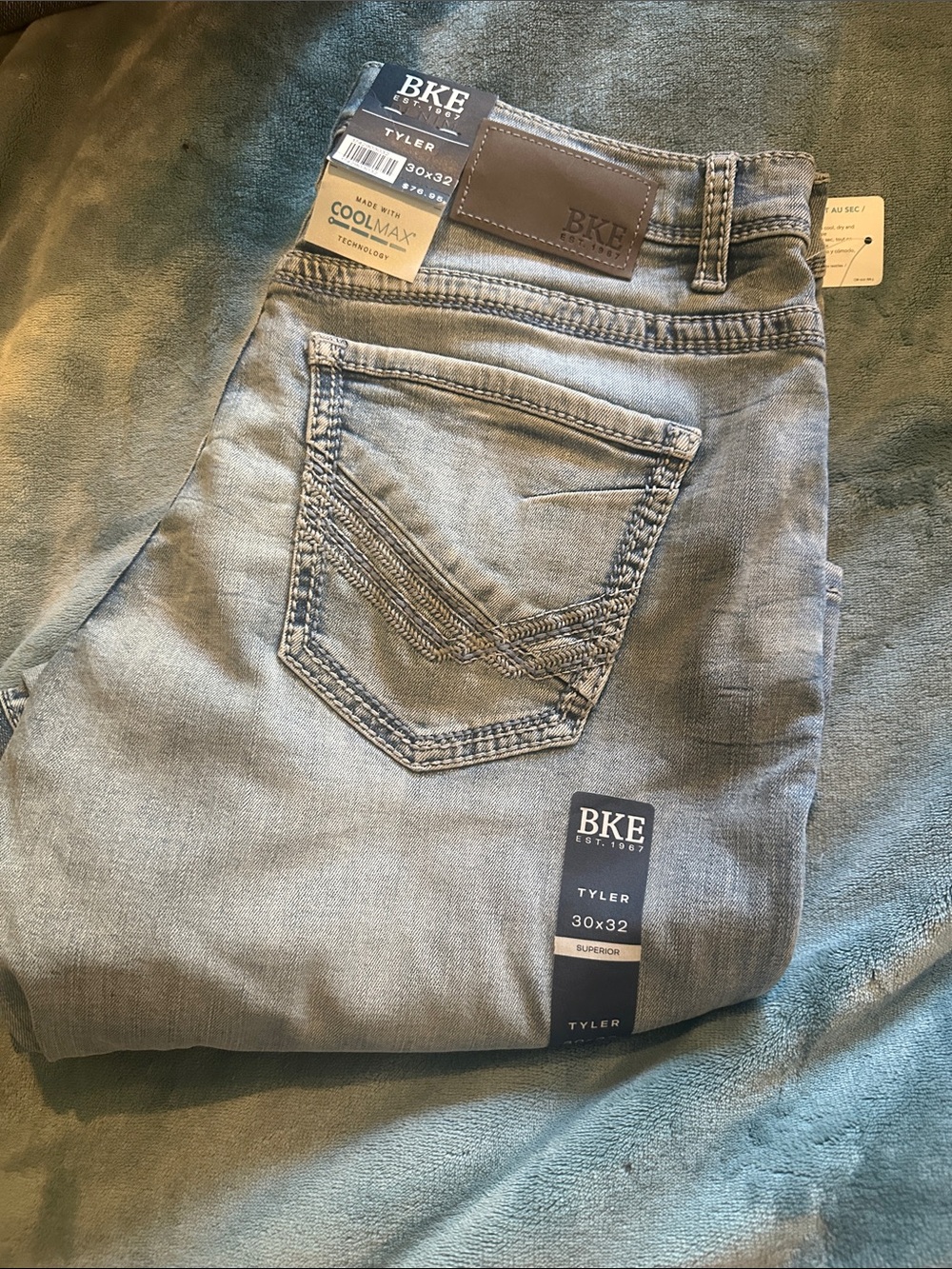 BKE Men’s Tyler Light Blue Denim Jeans